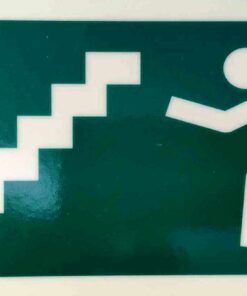 Menekülési útvonal lépcsőn lefelé (balra)